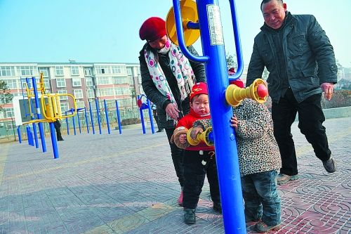 新密6万村民春节前喜迁新社区:社区配套设施完备