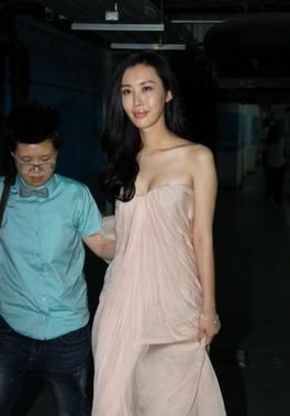 揭秘田朴B:极具商业天赋 没为王石生孩子