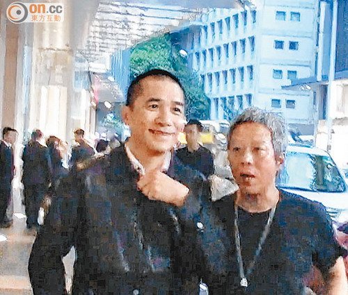 梁朝伟51岁生日换新造型 与刘嘉玲安静浪漫庆生