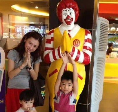 张柏芝:从没收过谢霆锋赡养费 已经找律师处理