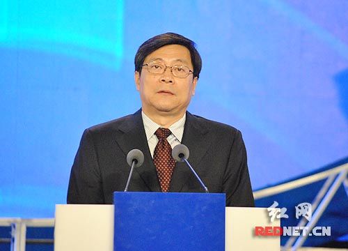 (湖南省委副书记、省长杜家毫出席开幕式并讲话。)