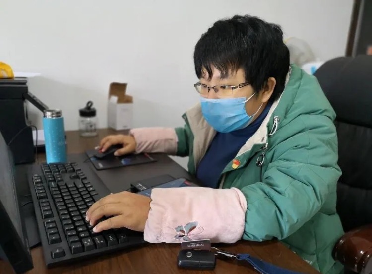 壺ţ徭 ӭս顰󿼡